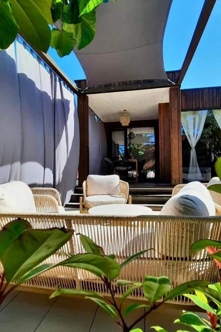 Stylish Beach House In Privlaka